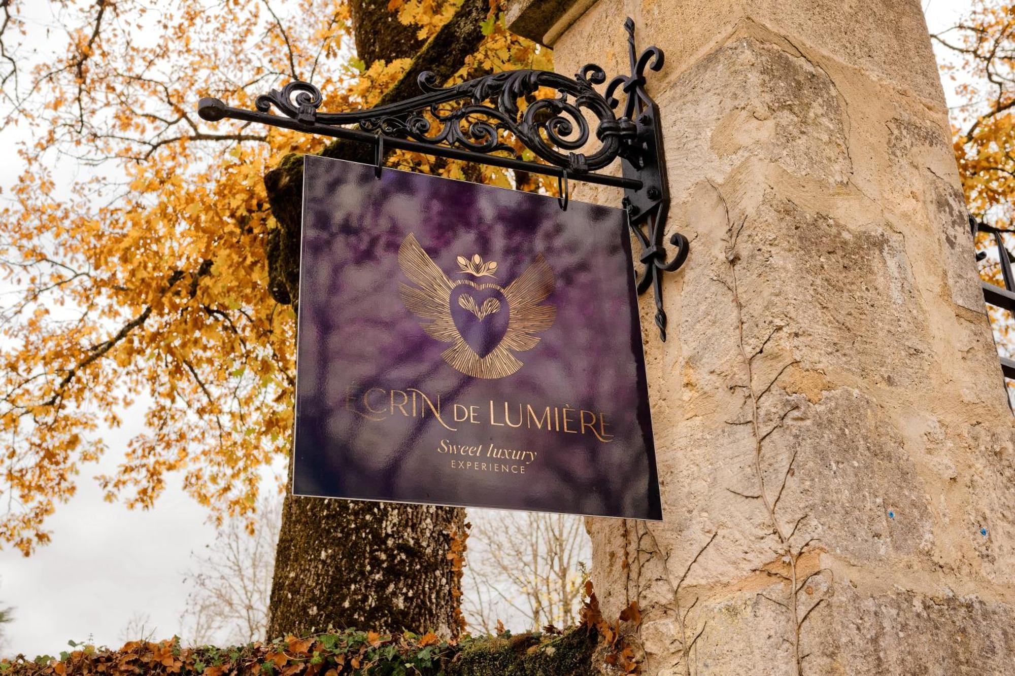 Ecrin De Lumiere Bed and Breakfast Campsegret Esterno foto